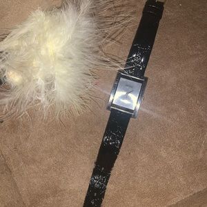 Preowned women’s Gucci watch